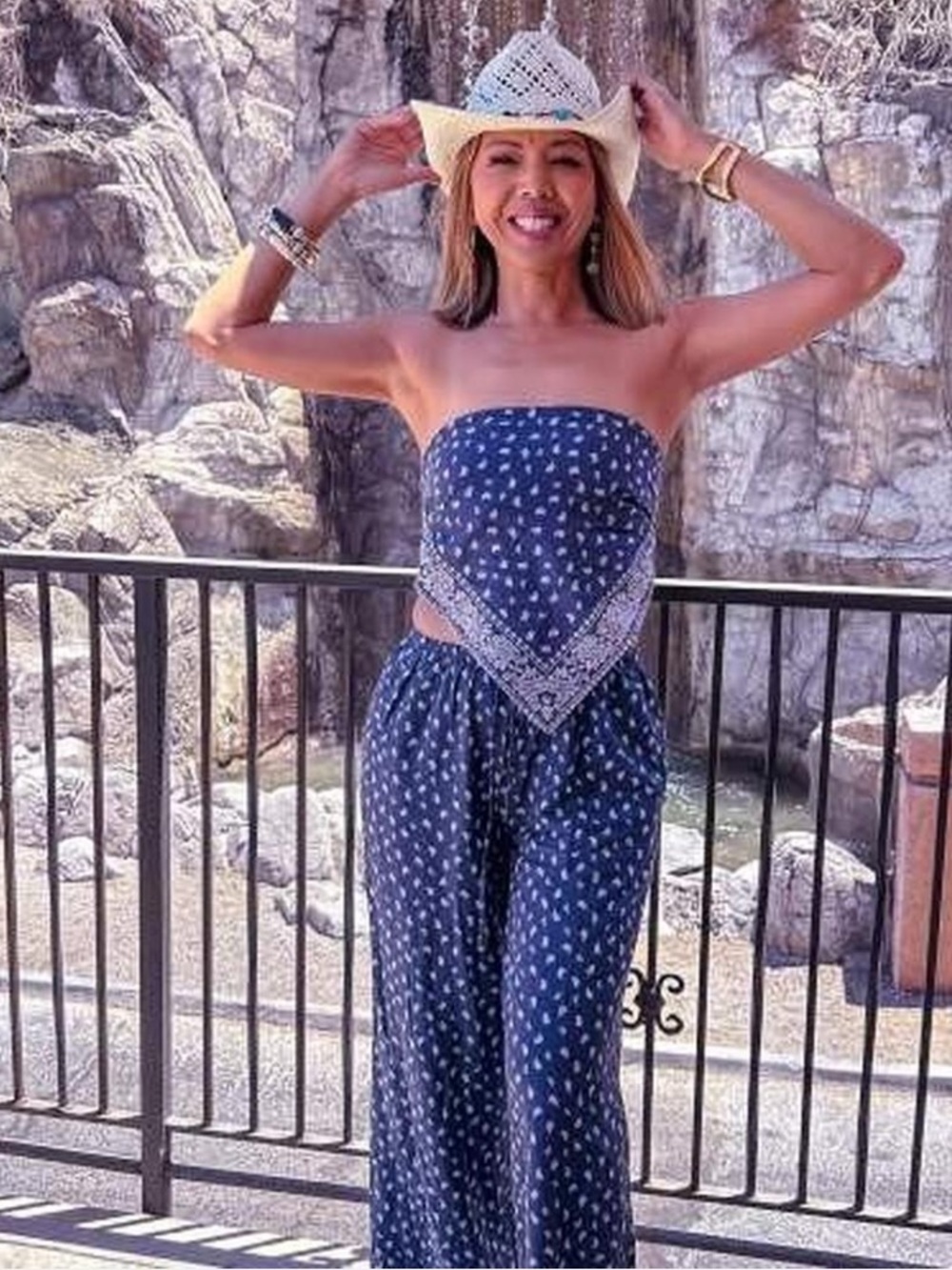 wild fable Navy Blue Bandana Print Wide Leg Pants XS  Drawstring Western Paisley